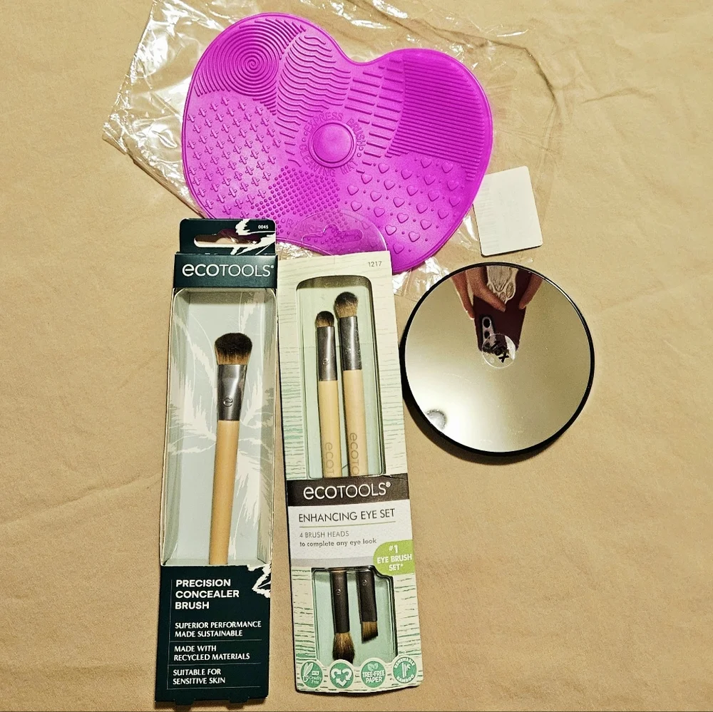 Ecotools Makeup brushes + Unbranded magnifying mirror & brush cleaning mat